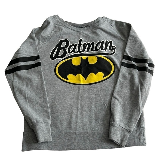 Batman Tops - Women’s Batman sweatshirt size Medium 7/9